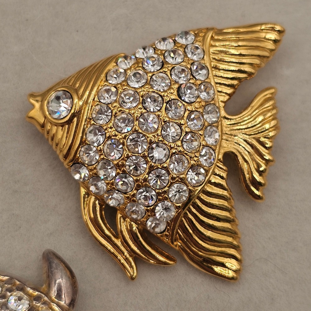 Vintage Rhinestone Turtle and Angel Fish Brooch Pin Set Gold Silver Tone Coastal - Picture 6 of 12